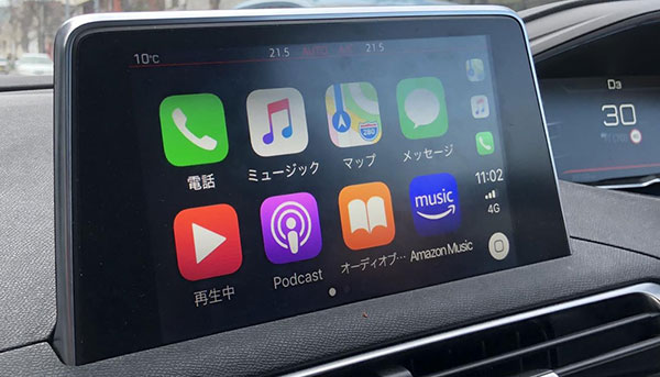 Apple CarPlayを通じて、Apple Musicを車で聴く